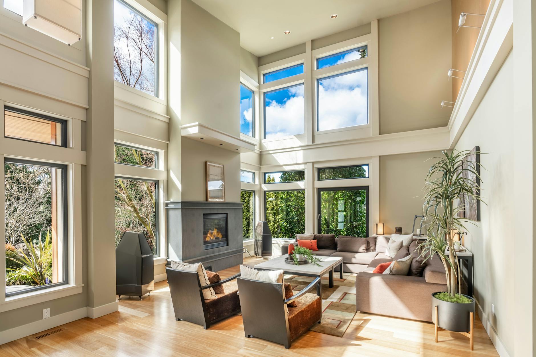 How Intent Shapes Imagery: Real Estate vs. Vacation Rental vs. Boutique Hotel Content